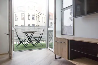 Telewizja i/lub zestaw kina domowego w obiekcie Panoramic Terrace, Family-Friendly, 1min to Square