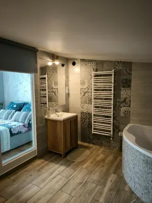 Łazienka w obiekcie Dawna Mleczarnia Apartamenty FAMILIJNY