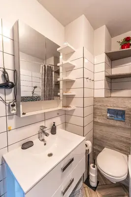 Łazienka w obiekcie Olivia apartament przy deptaku