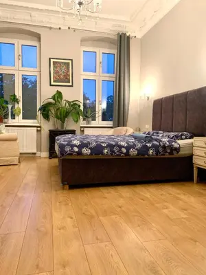 Część wypoczynkowa w obiekcie Cozy Room in Artistic District 2 Bathrooms Center