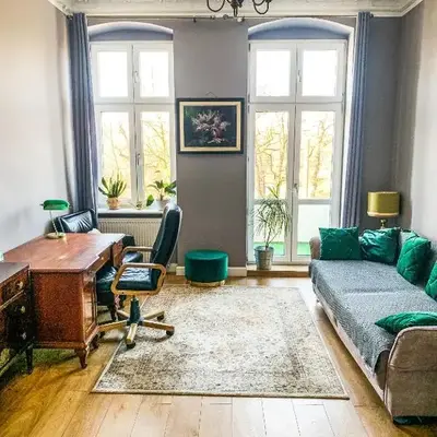 Cozy Room in Artistic District 2 Bathrooms Center