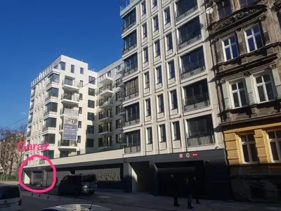 Budynek, w którym mieści się apartament