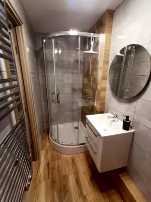 Łazienka w obiekcie Apartament położony u podnóża Gór Bardzkich