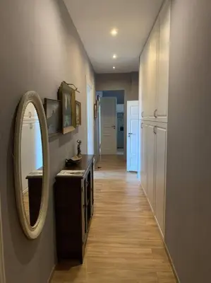 Plan piętra w obiekcie 3 Bedroom Lux Apartment Center