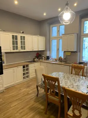 Kuchnia lub aneks kuchenny w obiekcie 3 Bedroom Lux Apartment Center