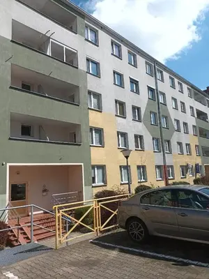 Budynek, w którym mieści się apartament