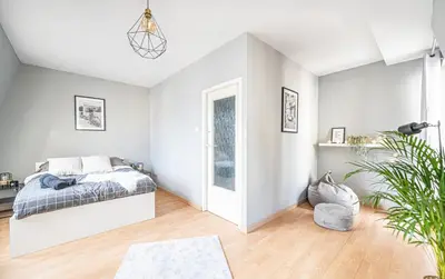 Łóżko lub łóżka w pokoju w obiekcie NiceOne Apartment Number 7 - W samym Centrum!