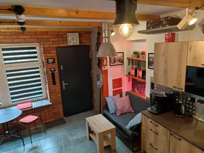Kuchnia lub aneks kuchenny w obiekcie Noclegi pod Wiaduktem