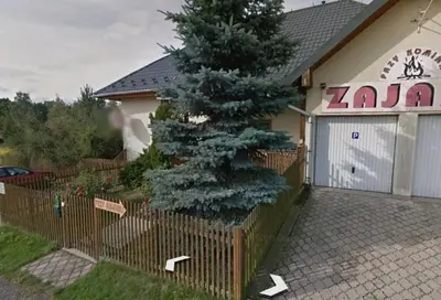 Budynek, w którym mieści się apartament