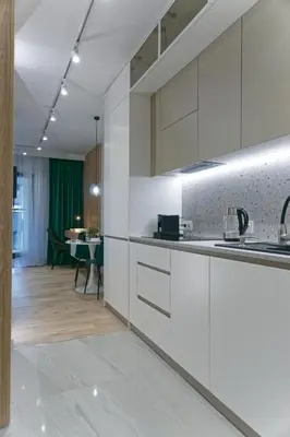 Kuchnia lub aneks kuchenny w obiekcie Green Oasis Apartment - City Center - Free Parking - Self check-in