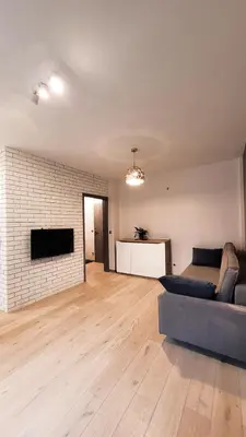 Telewizja i/lub zestaw kina domowego w obiekcie Green Terrace Big Family Apartment